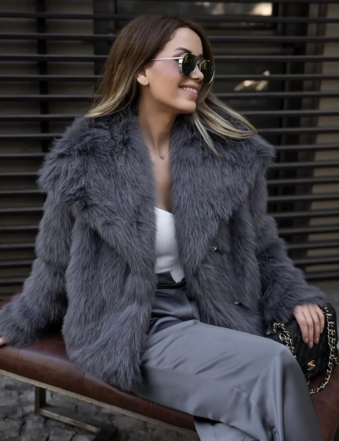 COZYPOIN Womens Faux Fur Jacket Fluffy Fur Cropped Coat Long Sleeve Open Front Fur Cape