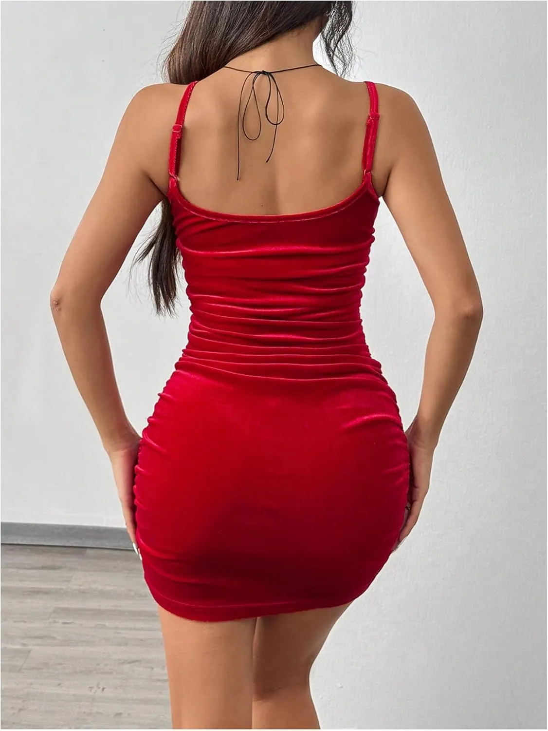 Floerns Women's Velvet Dress Sleeveless Ruched Vintage Bodycon Cami Mini Dress
