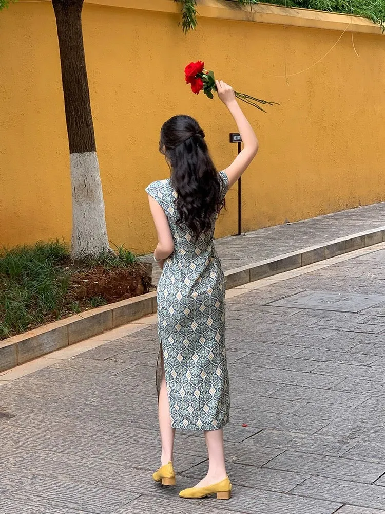 Goldie cheongsam (preorder)